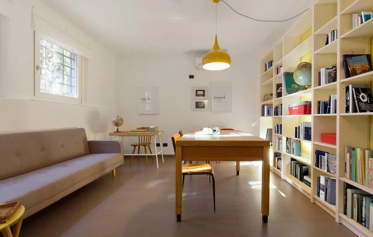 Mosi Firenze Bed & Breakfast  Florence